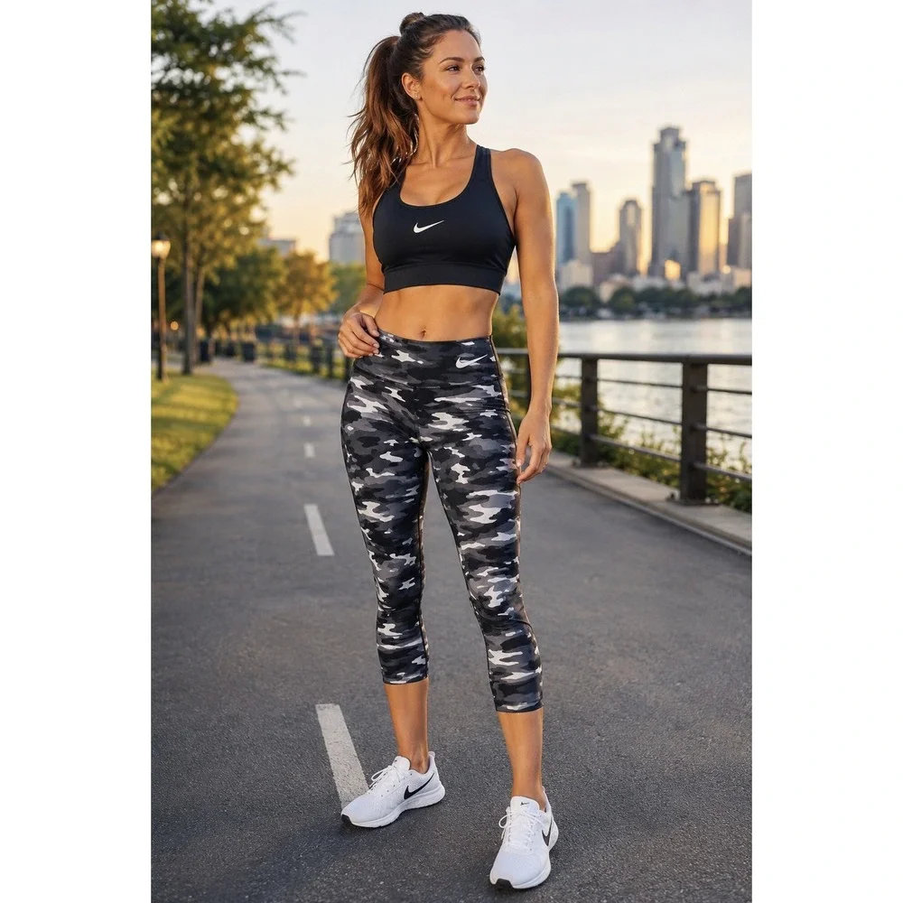 Nike Dri-FIT Running Camo Crop Leggings Black Gray White Women's Small